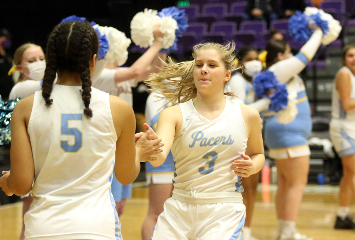 Clackamas Lakeridge girls basketball Dan Brood 8